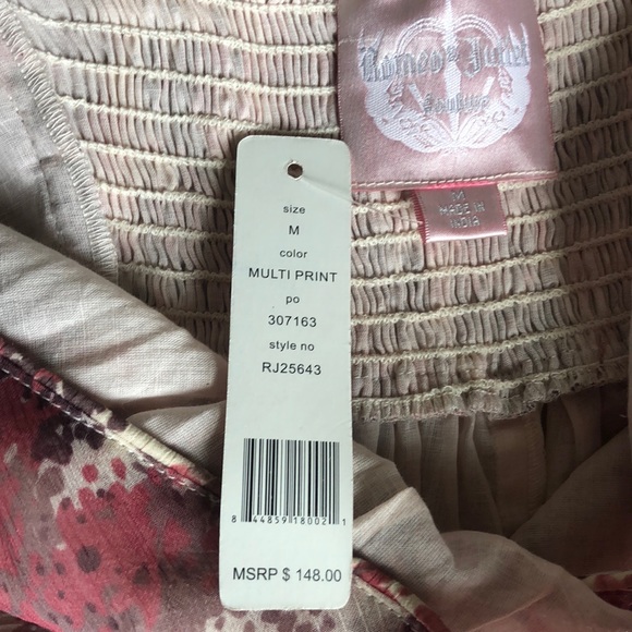 Romeo & Juliet Courure - Picture 3 of 5